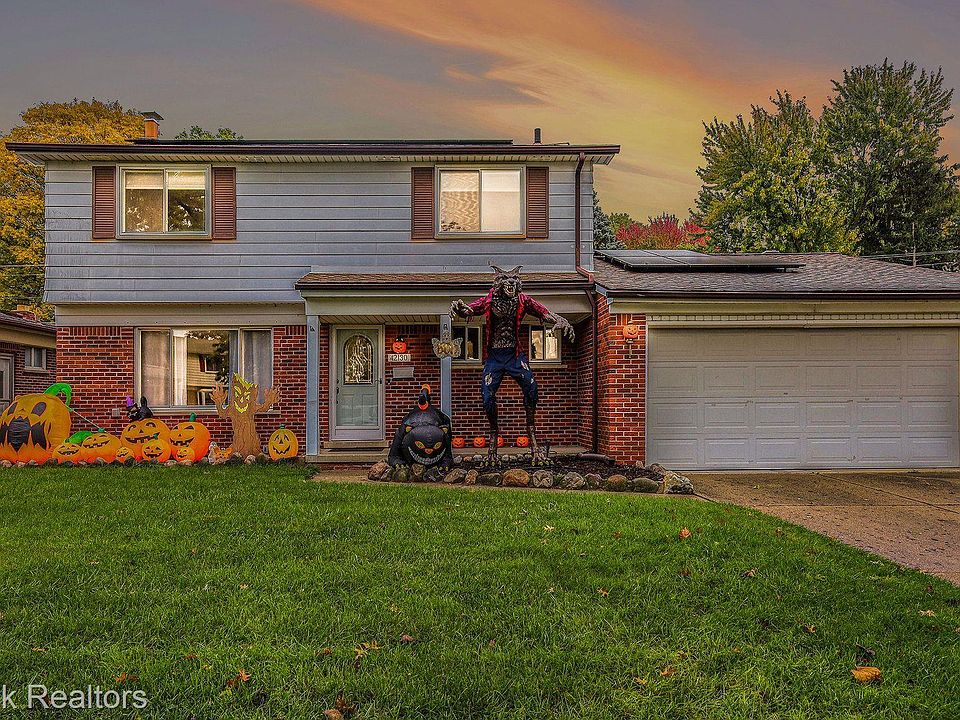1st image of 42130 Mendel Dr