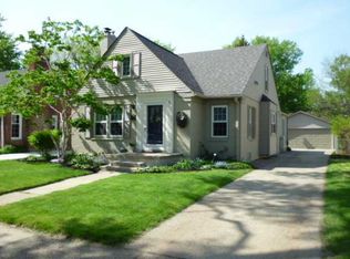10544 Talbot Ave, Huntington Woods, MI 48070