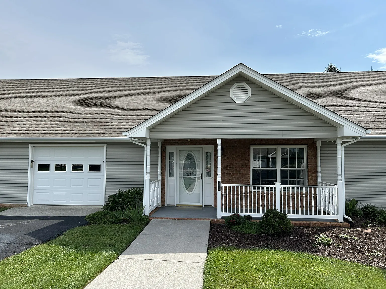 Commonwealth Senior Living at Christiansburg — Photo 1