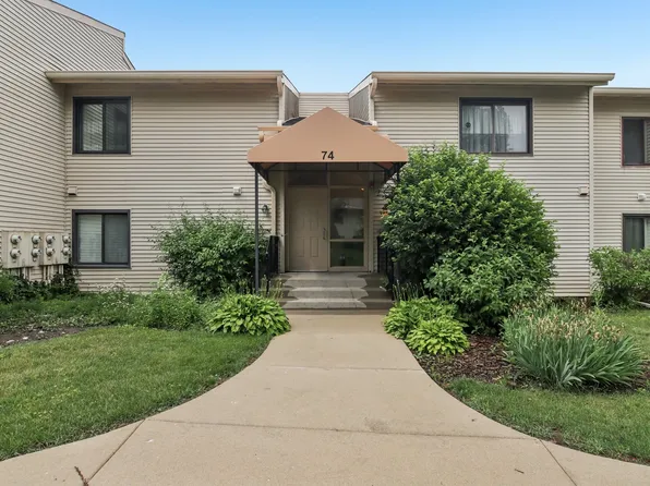 74 Commonwealth Ct APT 2, Vernon Hills, IL 60061