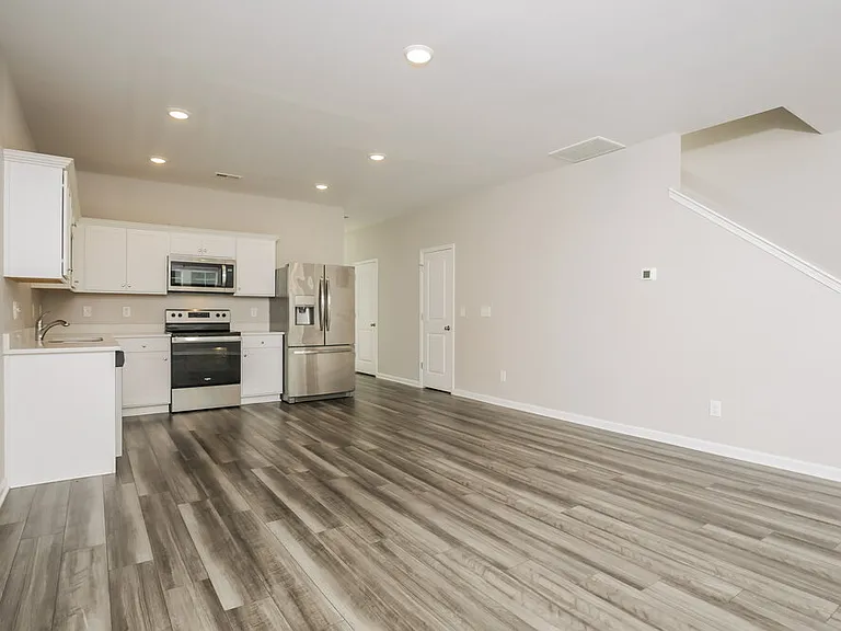 546 Wendell Falls Pkwy — Photo 6