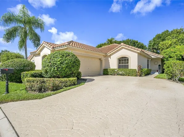10261 Lexington Lakes Blvd S, Boynton Beach, FL 33436
