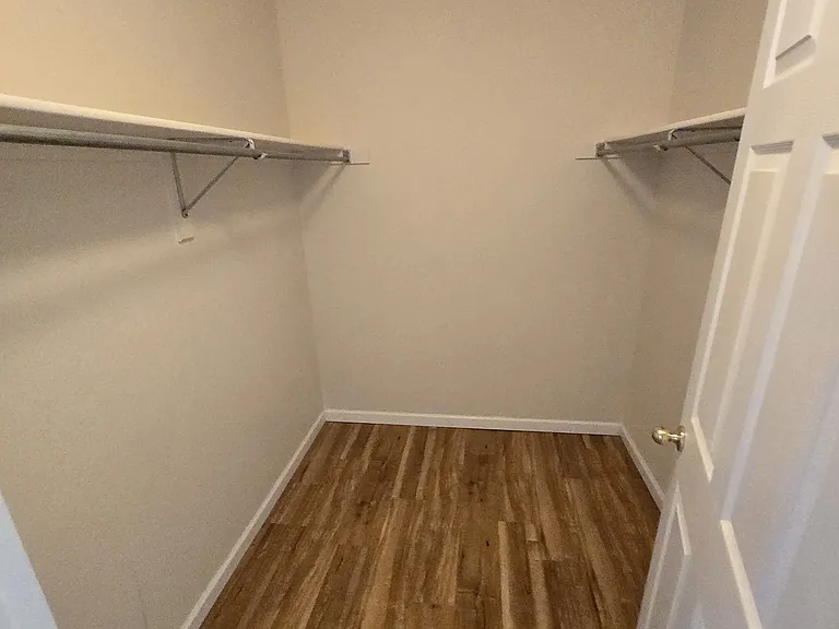5225 White Willow Dr #M100 — Photo 7