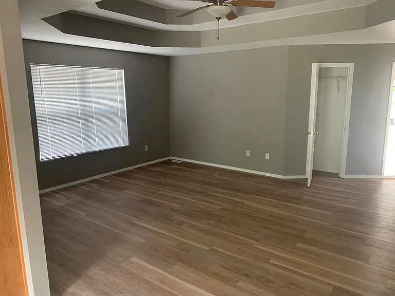3039 W Walnut St — Photo 6