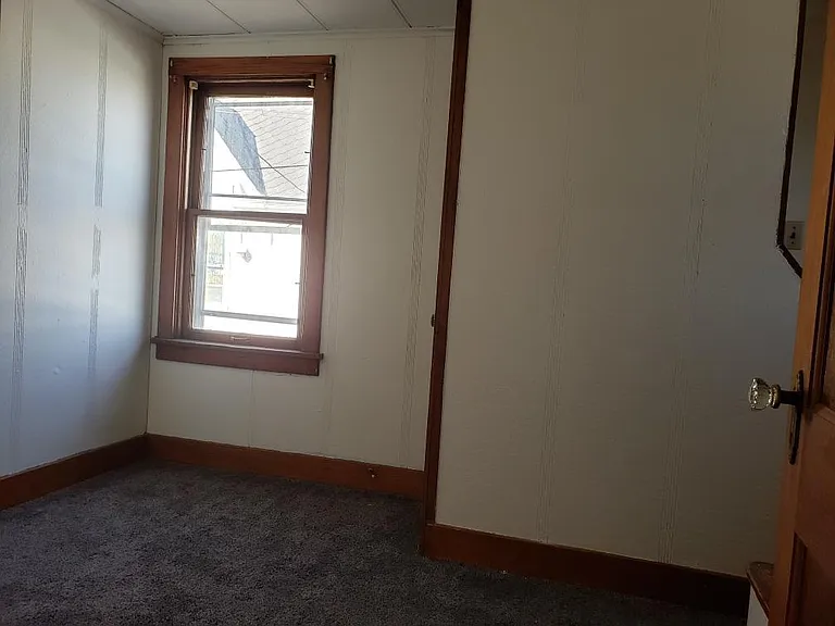 209 1/2 N Pearl St #2 — Photo 3