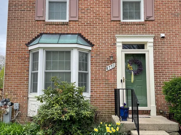 8771 Manahan Dr, Ellicott City, MD 21043