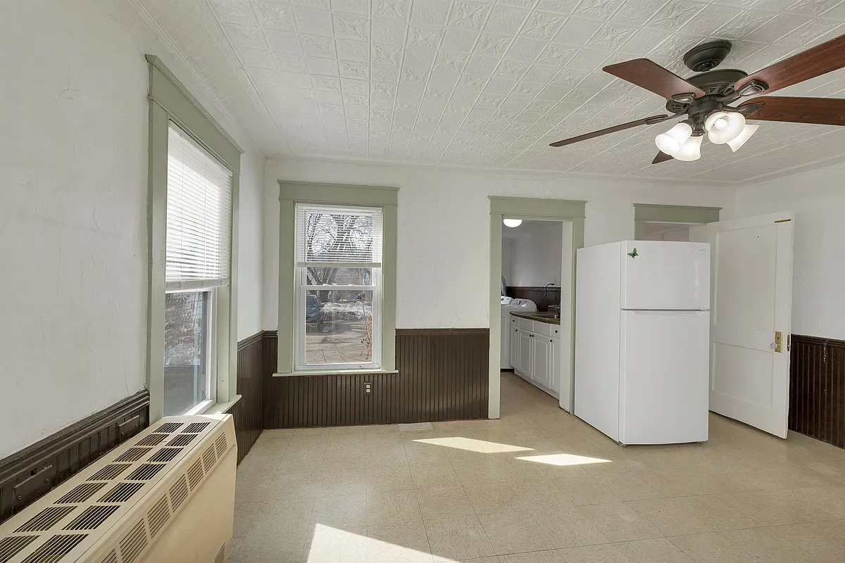 Building Photo - 135 Franklin St #A