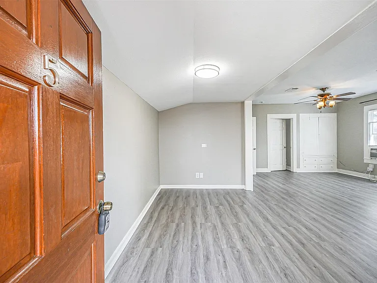 216 Redan St #5 — Photo 6