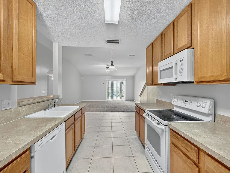 9205 Redtail Dr — Photo 11