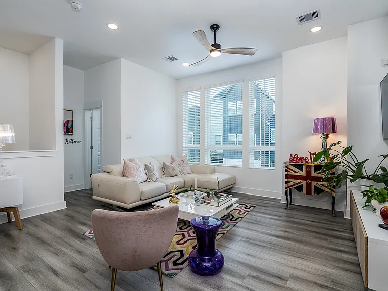 8324 Springwood Canyon Ln — Photo 6