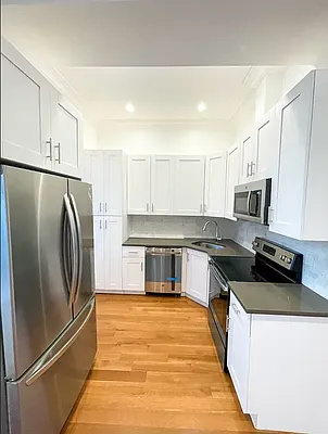 Rented by Silver Line Realty Group NY LLC | media 10