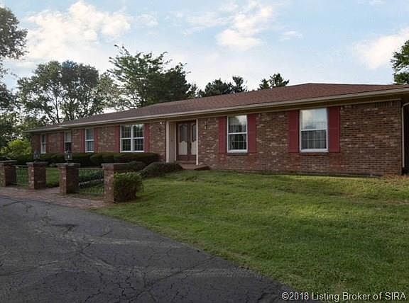 2nd image of 114 Eastern Hills Blvd