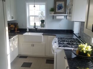 633 Mahtomedi Ave, Saint Paul, MN 55115