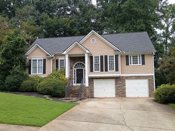 637 Valleyside Dr, Dallas, GA 30157