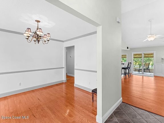 5th image of 2628 Senator Way