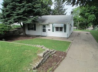 3062 S 44th St, Omaha, NE 68105