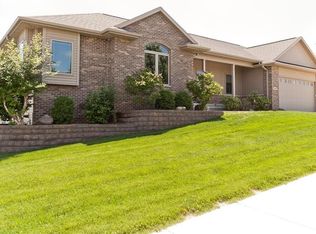 1400 8th St SW, Mount Vernon, IA 52314