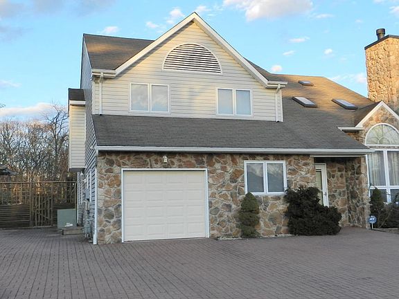 4th image of 162 Christian Ct