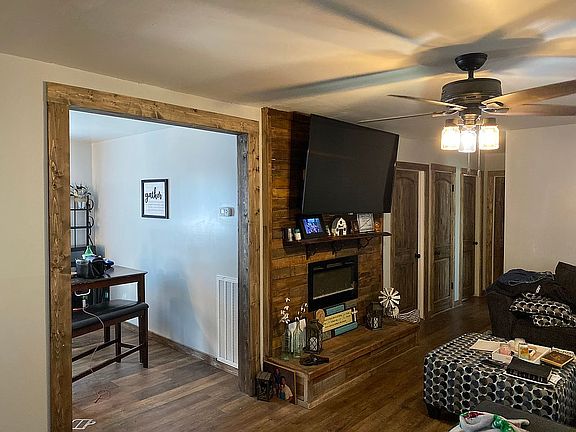 Flat screen Tv will stay! 