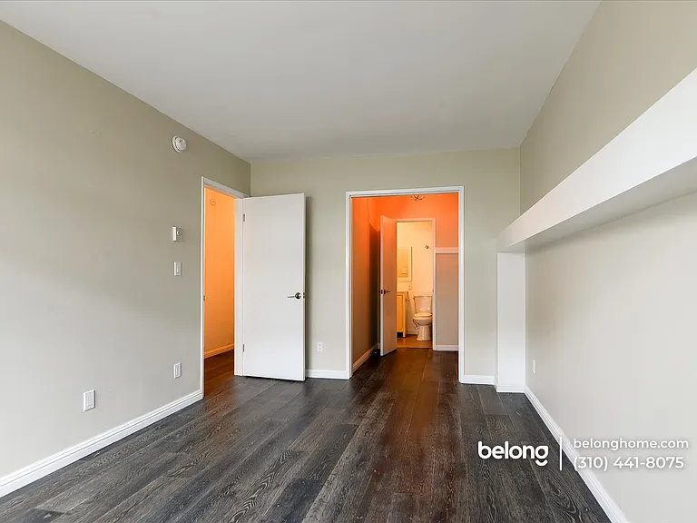 2223 S Bentley Ave #104 — Photo 21