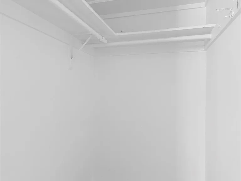 2182 NE 5th Cir — Photo 17