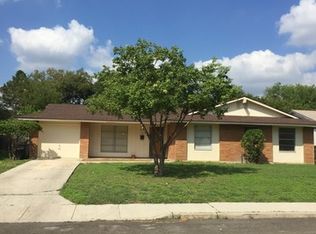 2147 Greencrest Dr, San Antonio, TX 78213
