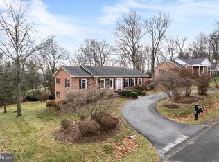109 Forest Ridge Rd, Winchester, VA 22602