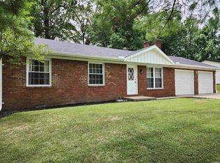 301 Christ Rd, Evansville, IN 47711