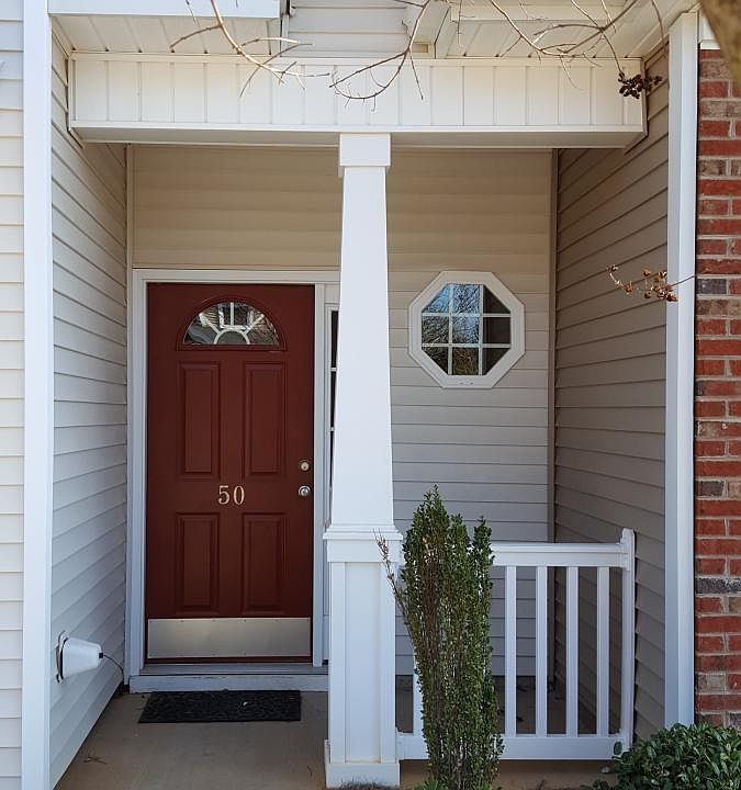 1st image of 44 Bay Springs Dr