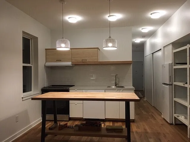 766 E Kossuth St — Photo 5