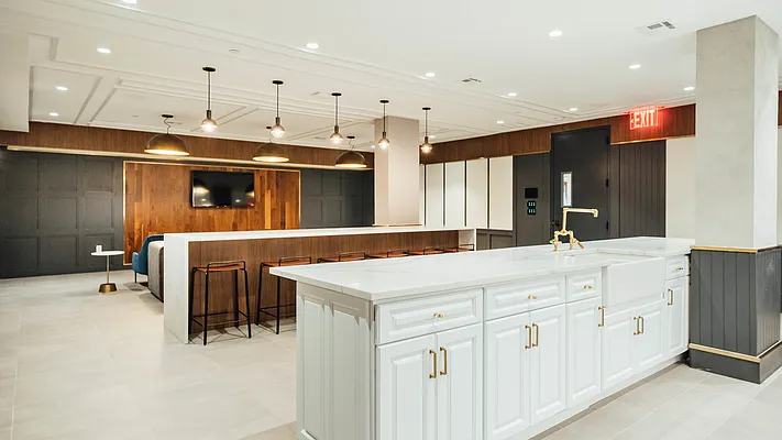 Rented by Nooklyn NYC LLC | media 107