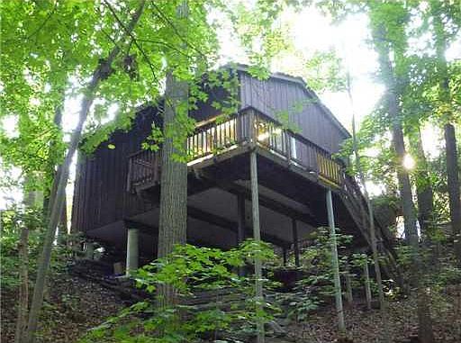 4th image of 648 N Hampstead Ln