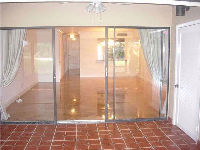 2nd image of 20300 NE 34th Ct