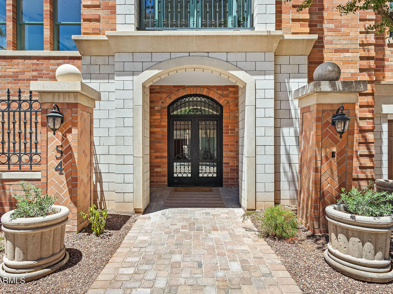 4 bed, 6.0 bath, 6185 sqft, $13,000 — Photo 2