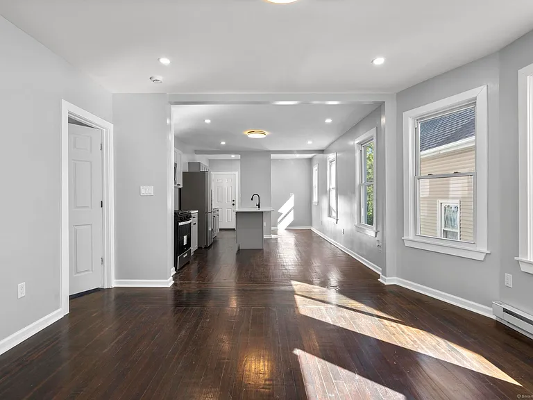 228 Cooke St #1 — Photo 4