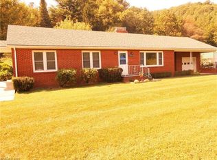 12488 Cruso Rd, Canton, NC 28716