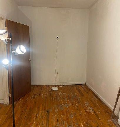 2nd image of 478 Bainbridge Street #1A