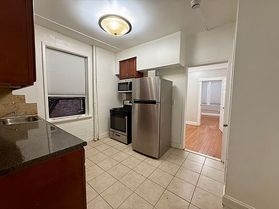 5th image of 124 74th St APT 4