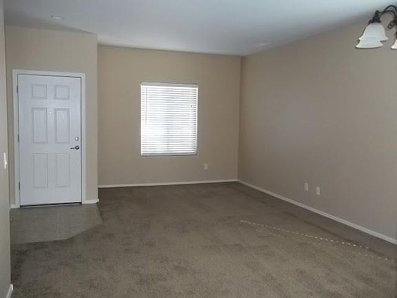 3rd image of 26069 W Yukon Dr