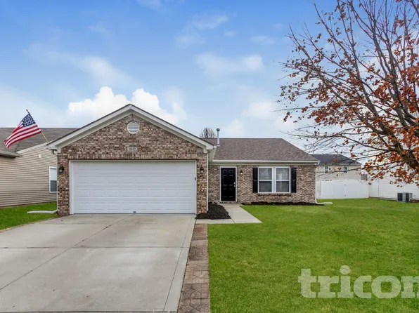 8643 Hopewell Ct, Camby, IN 46113