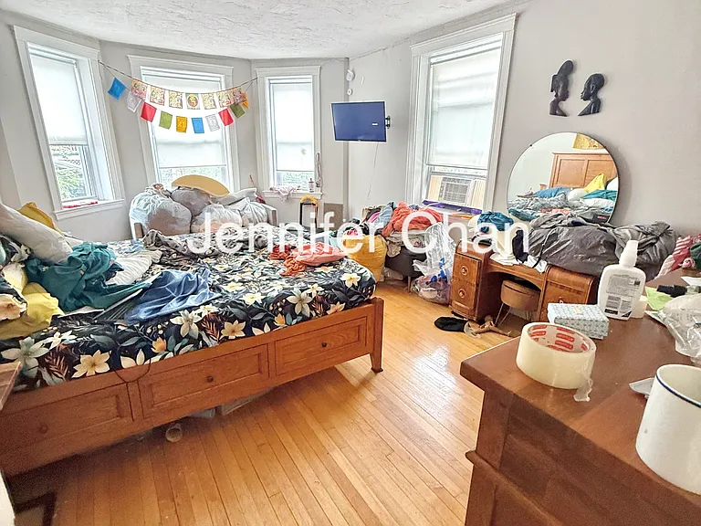 144 Davis Ave #3 — Photo 3