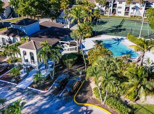 7115 NW 179th St APT 208, Hialeah, FL 33015