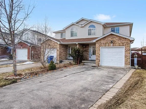 56 Raspberry Ln, Guelph, ON N1E 7H5