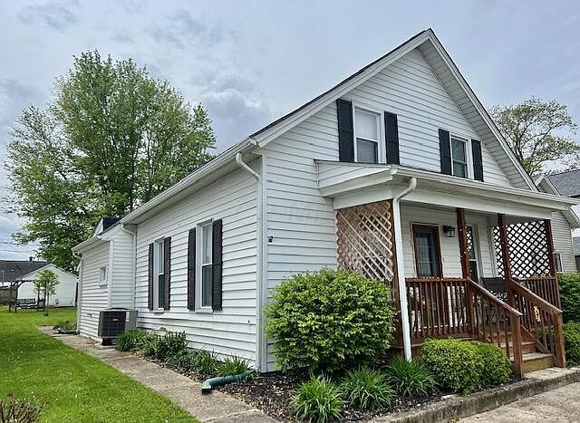 223 E Mound St, Circleville, OH 43113 | Zillow