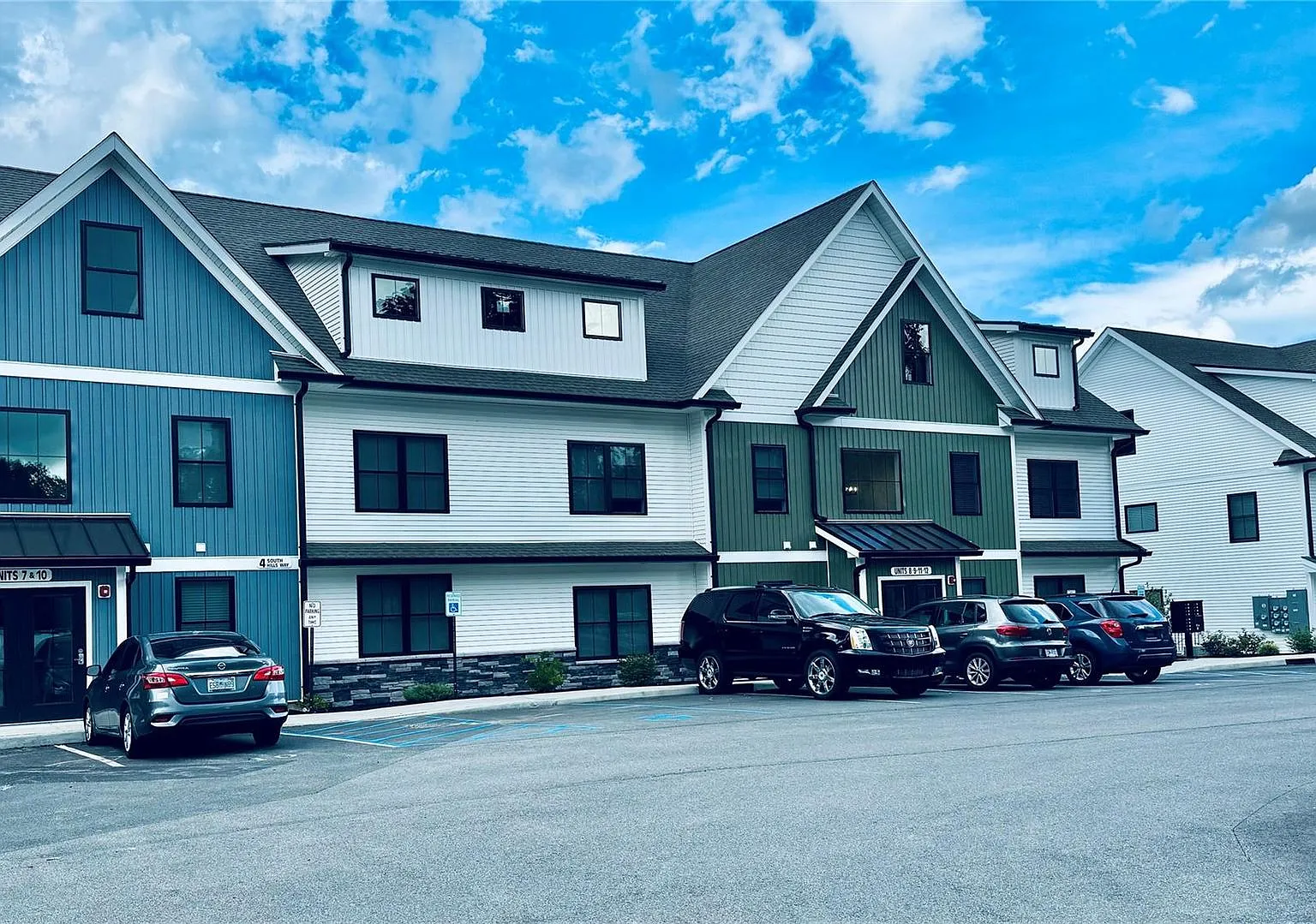 2 bed, 2.0 bath, 1200 sqft, $2,800 — Photo 1
