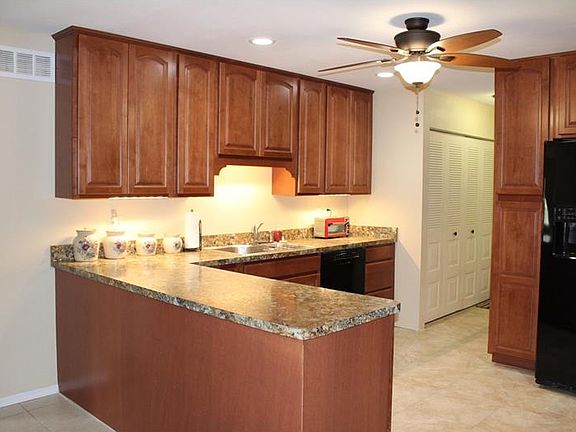 3rd image of 3138 Idlewood St