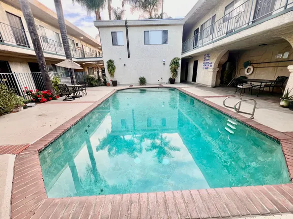 Casa Espana, 7057 Haskell Ave #213, Van Nuys, CA 91406