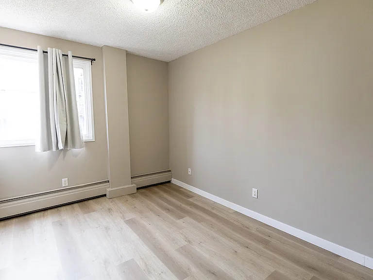 205 Heritage Dr SE — Photo 16