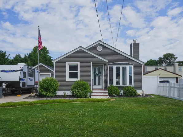 177 Nims Avenue, West Babylon, NY 11704