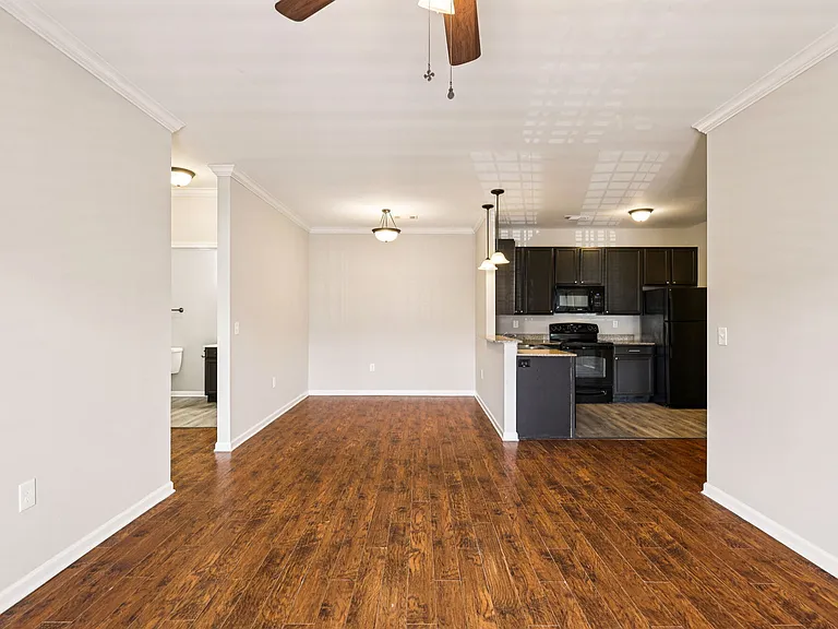 Cumberland Trace Village Apartments — Photo 35